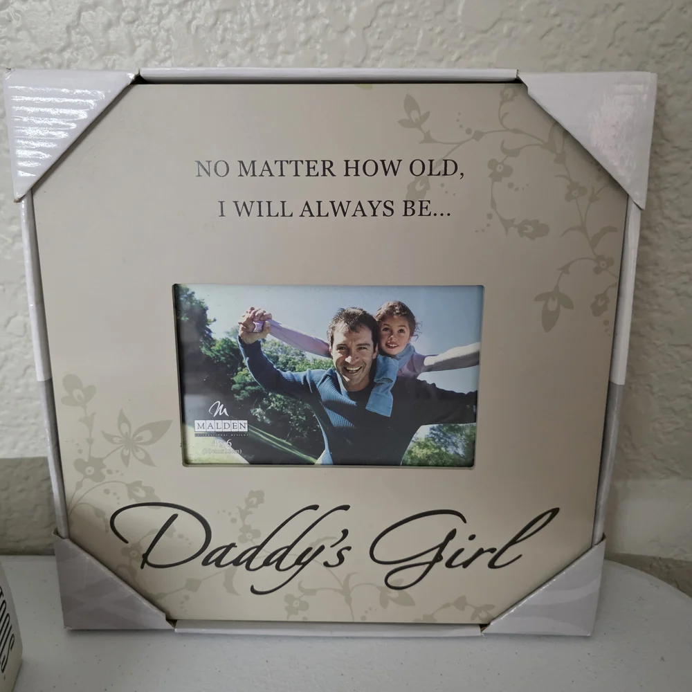 Malden Cream Picture Frame with Sentimental Accents